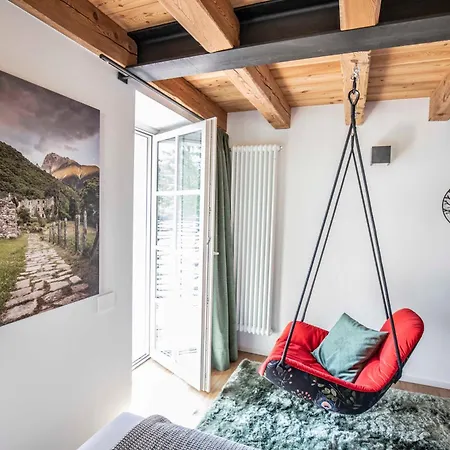 Bottonera Casa Lejlighed Chiavenna